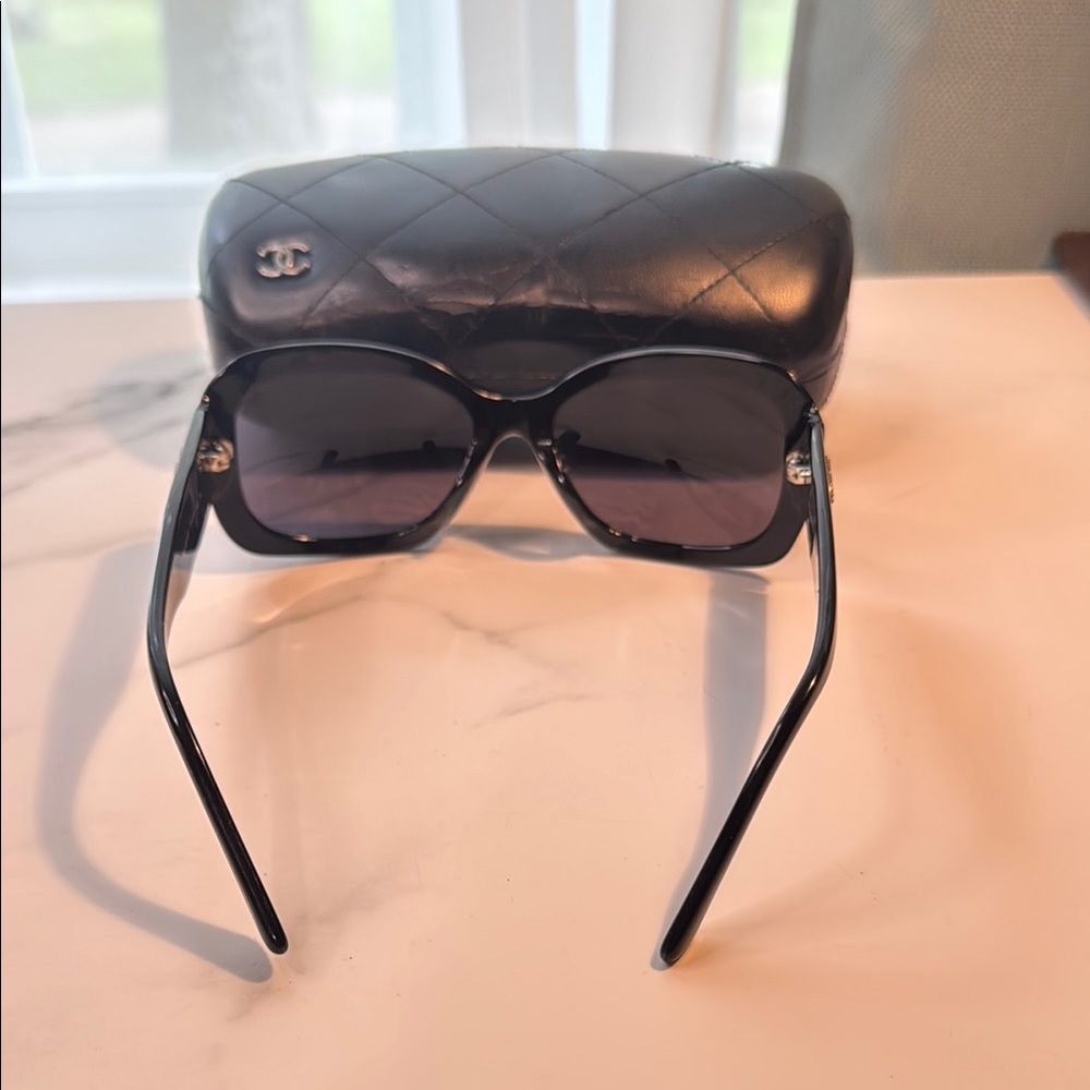 Chanel Black Women’s Sunglasses - Picture 6 of 13